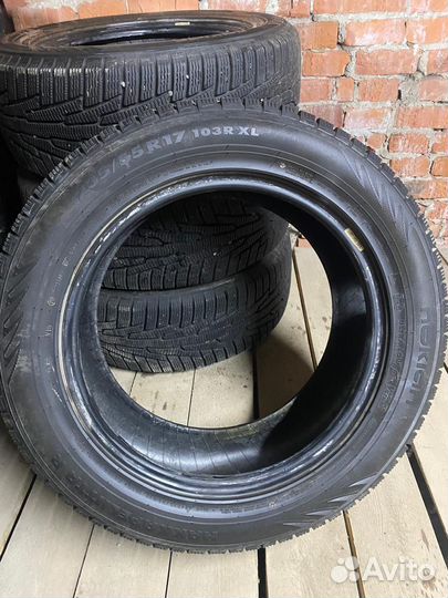 Nokian Tyres Hakkapeliitta R 235/55 R17