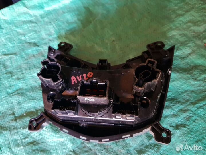 Блок управления климатом Chevrolet aveo t300