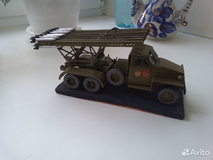 Продам собранные модели: Самолеты, Танки, Корабли