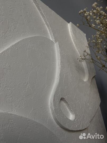 Картина из гипса