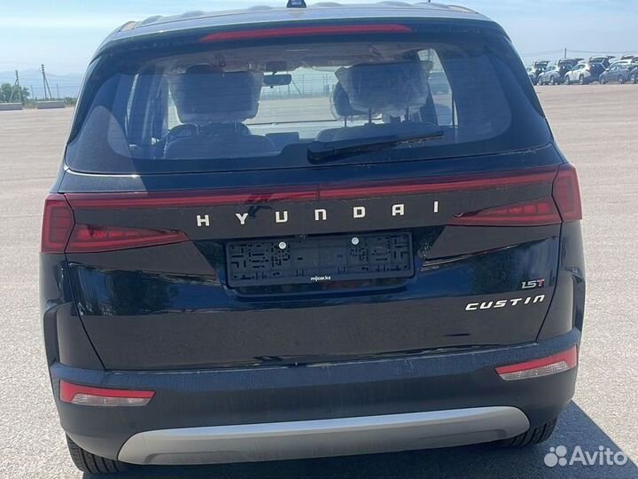 Hyundai Custin 1.5 AT, 2024