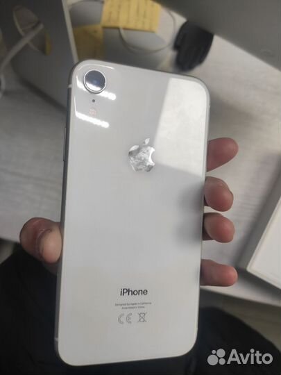 iPhone Xr, 64 ГБ