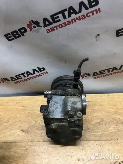 Компрессор кондиционера Hyundai Elantra XD3