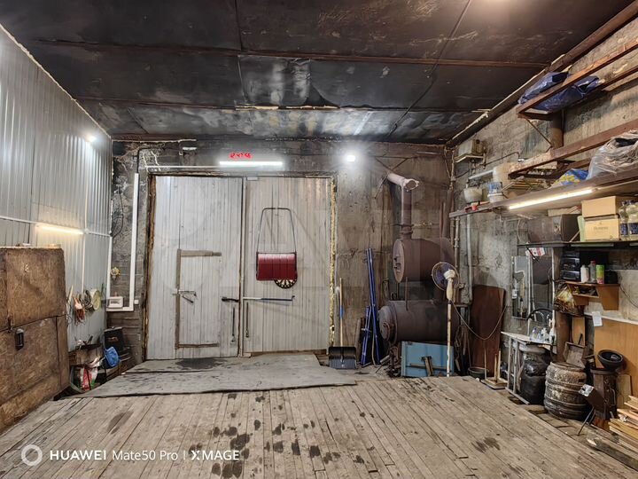 Гараж, > 30 м²