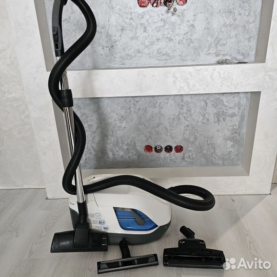 Пылесос Karcher с водяным фильтром