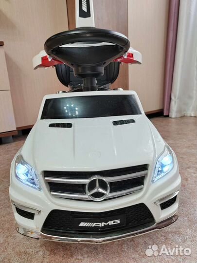 Машинка каталка толокар Мерседес