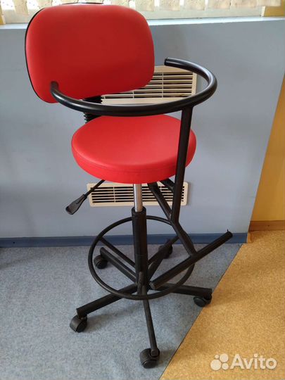 Детское парикмахерское кресло