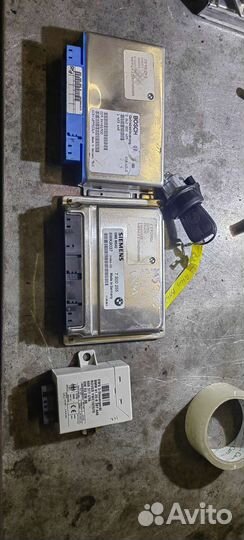 Комплект мозгов и личинки замка зажигания bmw e39