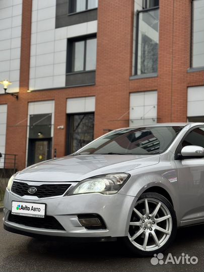 Kia Ceed 1.6 AT, 2012, 193 100 км