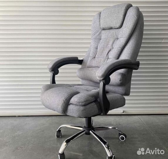 Офисное компьютерное кресло