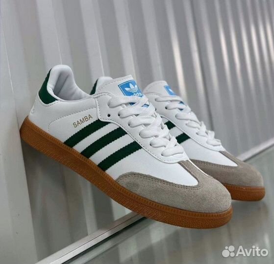 Кроссовки Adidas