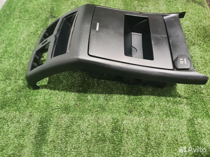 Накладка центральной консоли Mercedes A1666800410