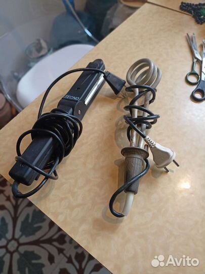 Утюжок для волос или плойка для локон