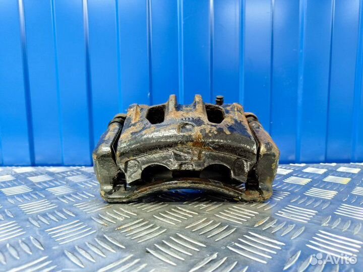 Суппорт передний правый Kia Sorento 2 XM 2.2 D4HB