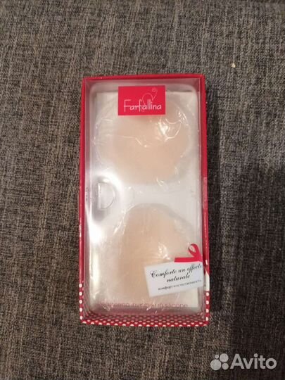 Наклейки топлесс