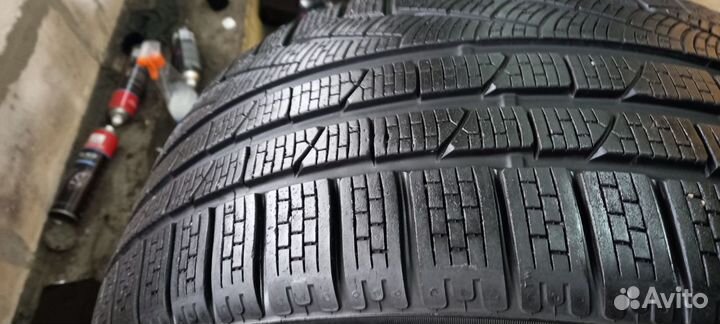 Pirelli Winter Sottozero Serie II 235/35 R19 87V
