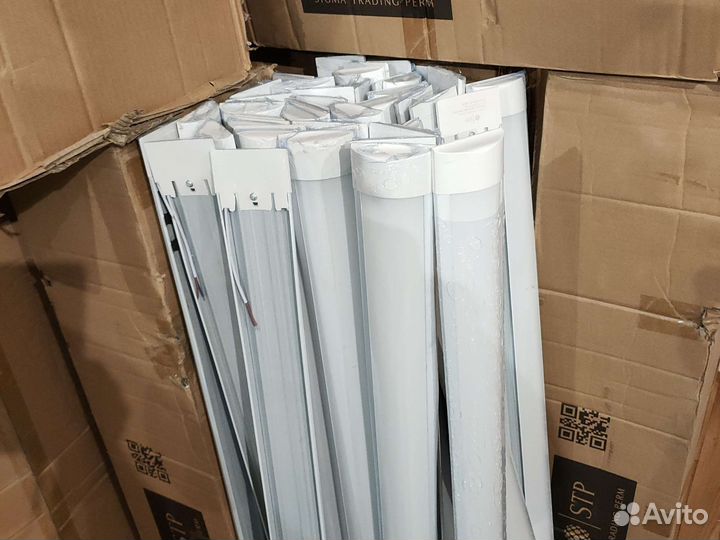 Светильник потолочный