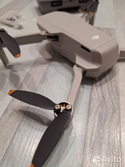 Квадрокоптер dji mini 2 fly more combo