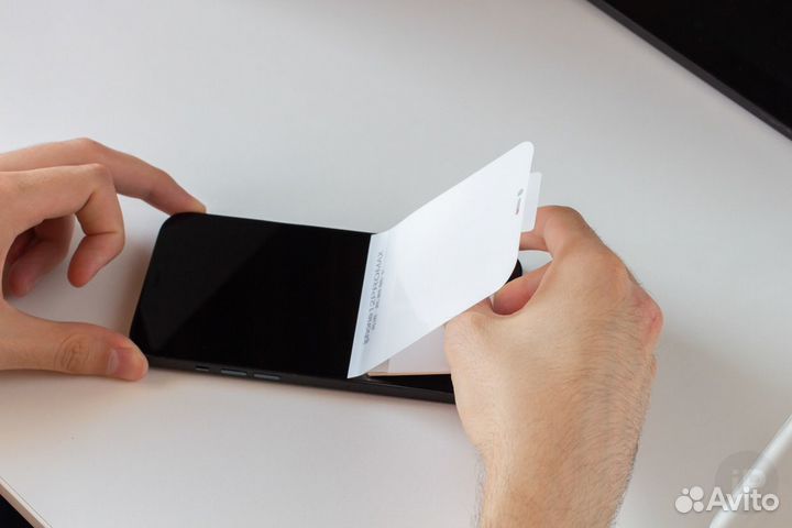 Установка гидрогелевой пленки