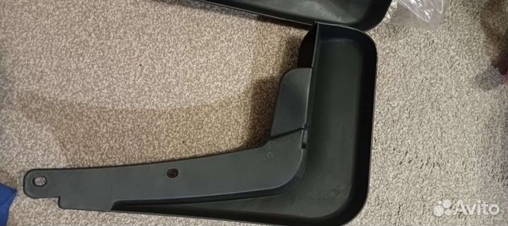 Защитная пленка на приборку, и брызговики 1100