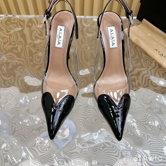 Босоножки женские Alaia