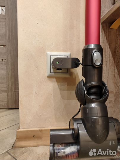 Вертикальный беспроводной пылесос dyson DC45 бу