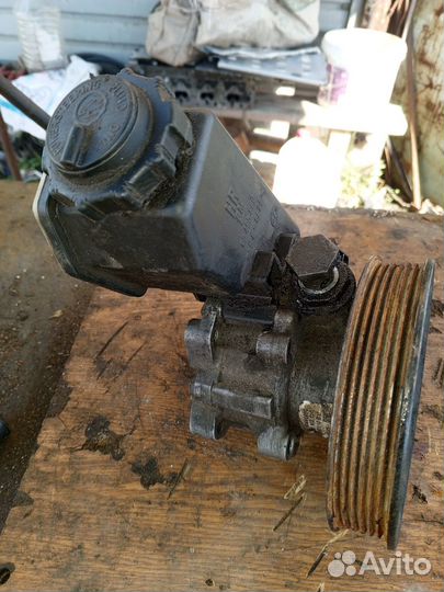 Опель Вектра б, насос гур