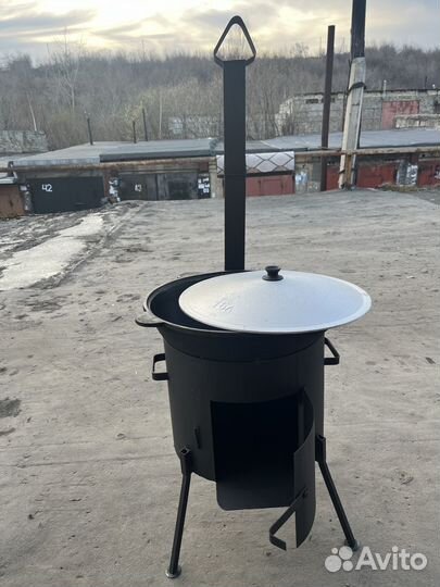 Новый комплект Казан чугунный с печкой