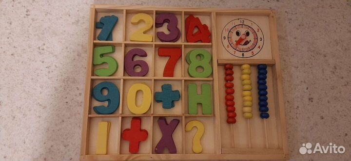 18. Набор для изучен счета,времени и геом фигуры