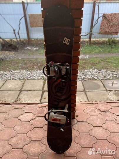 Крепление и сноуборд зимние катания