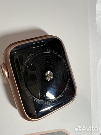 Apple Watch SE 40 mm Gold