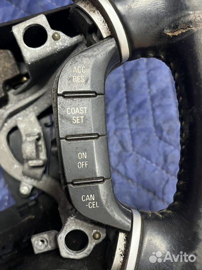 Руль с кнопками Mitsubishi Pajero 4
