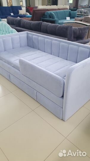 Мягкий диван кровать 
