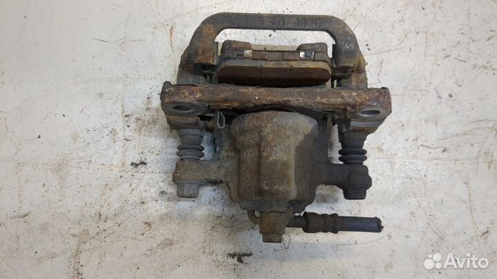 Суппорт правый задний Nissan Leaf 2017