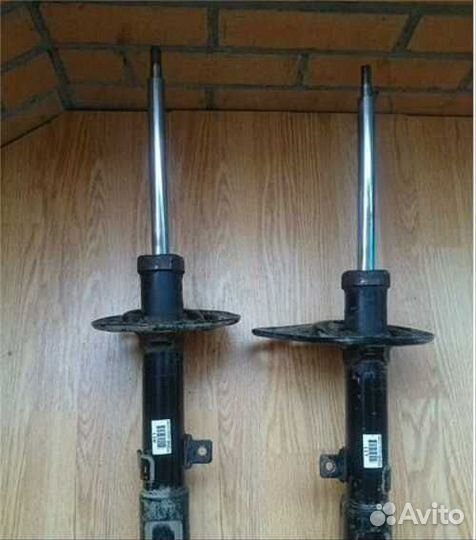 Стойки на Toyota Camry 50