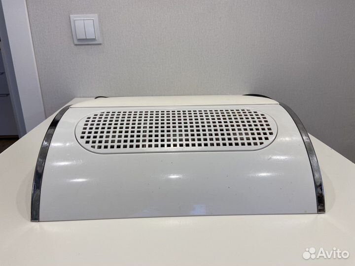 Маникюрный пылесос