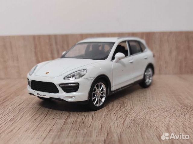 Porsche Cayenne Turbo S RMZ City