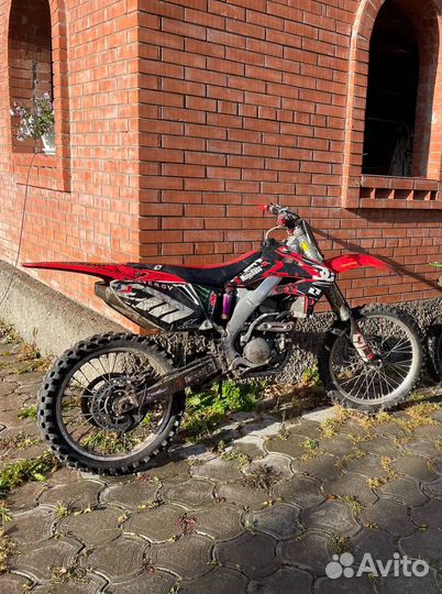Кроссовый мотоцикл хонда CRF 250R