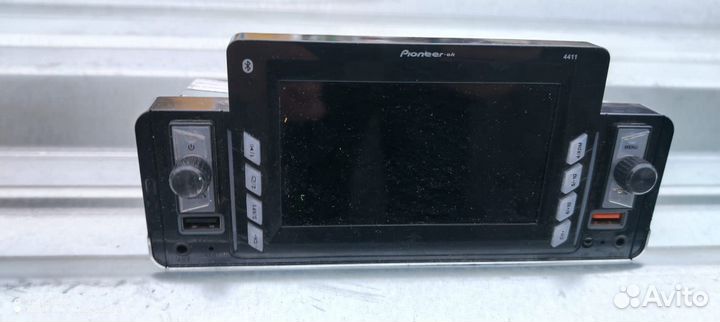 Продам магнитолы