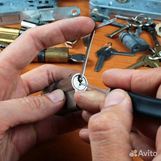 Вскрытие замена установка ремонт замков