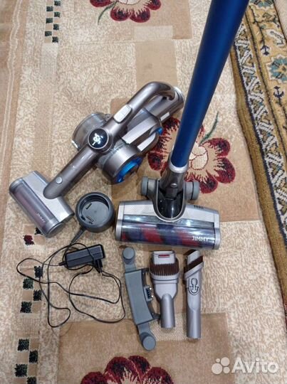 Вертикальный пылесос