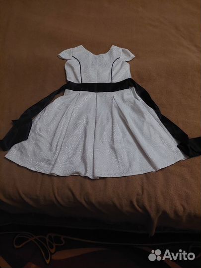 Продам красивые платья