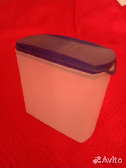 Контейнер для хранения сыпучих продуктов