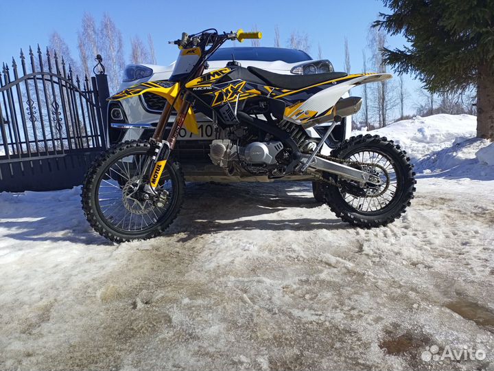 Продам мотоцикл JMC150mx