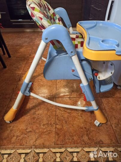 Стульчик для кормления