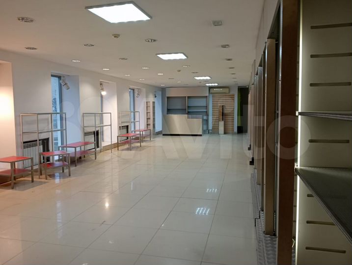 Сдаю в центре города помещение площадью 167 м²