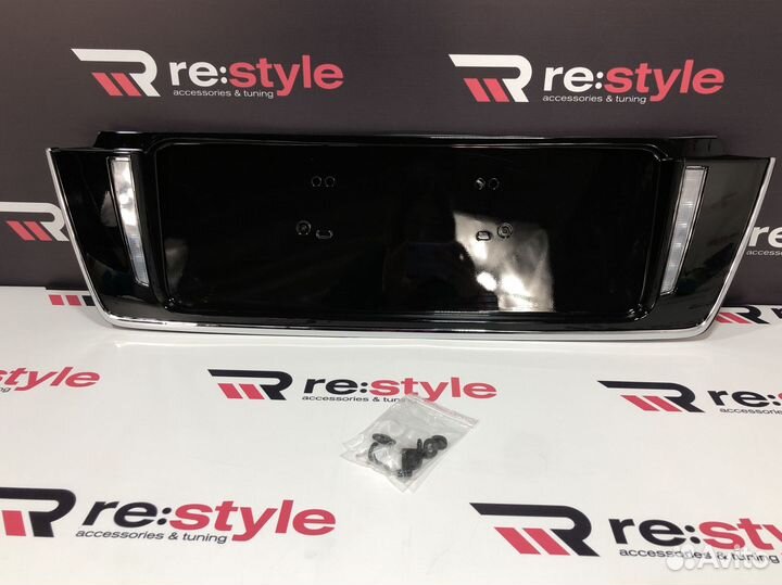 Накладка под номер Lexus LX570 с 2016 K1128