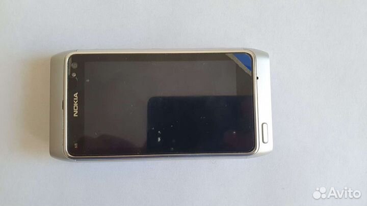 Телефон Nokia N8