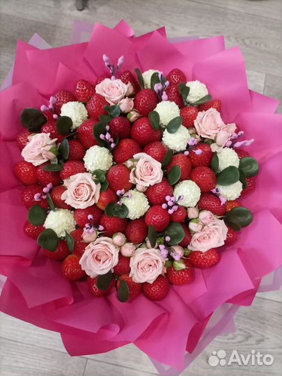Букеты из клубники