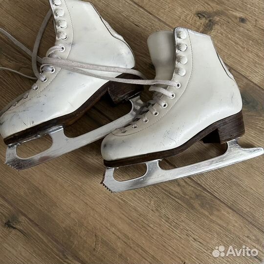 Фигурные коньки wifa 30